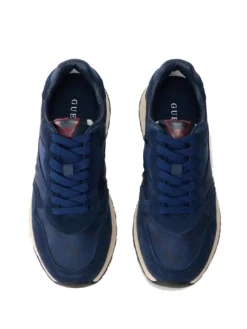ARIA Sneakers