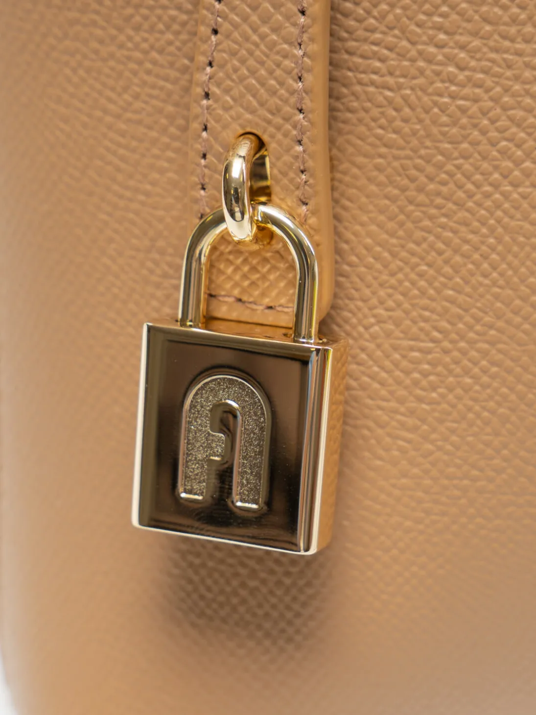CLASSIC Borsa a mano, con tracolla