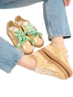 COURT Sneakers