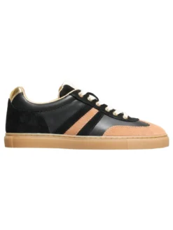 COURT Sneakers