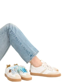 COURT Sneakers