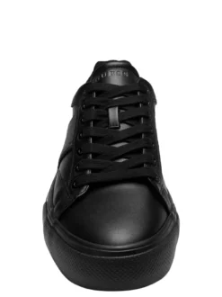 CRIBE Sneakers