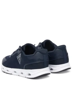 EASE Sneakers