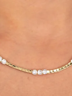 SCINTILLE Collana con zirconi