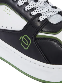 URBAN Sneakers